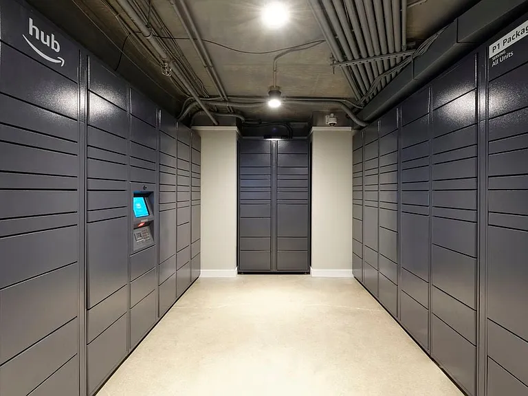Amazon hub package lockers