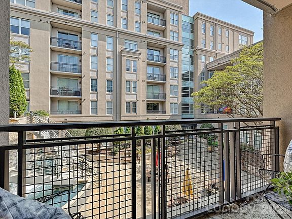 5th image of 1315 East Blvd Unit 305