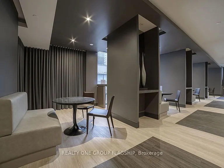 8 Cumberland St #701 — Photo 19