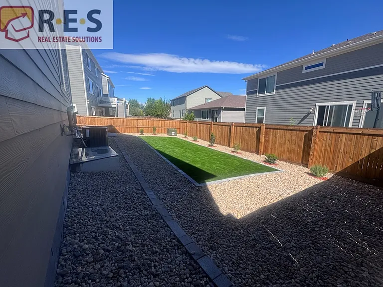 11417 Crater Lake St — Photo 30