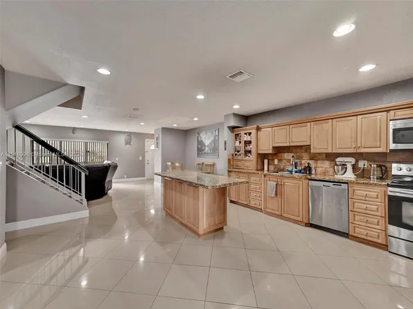 4914 Sheridan St #1, Hollywood, FL 33021