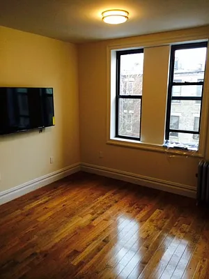 Rented by Reliance Realty Partners LLC  | media 9