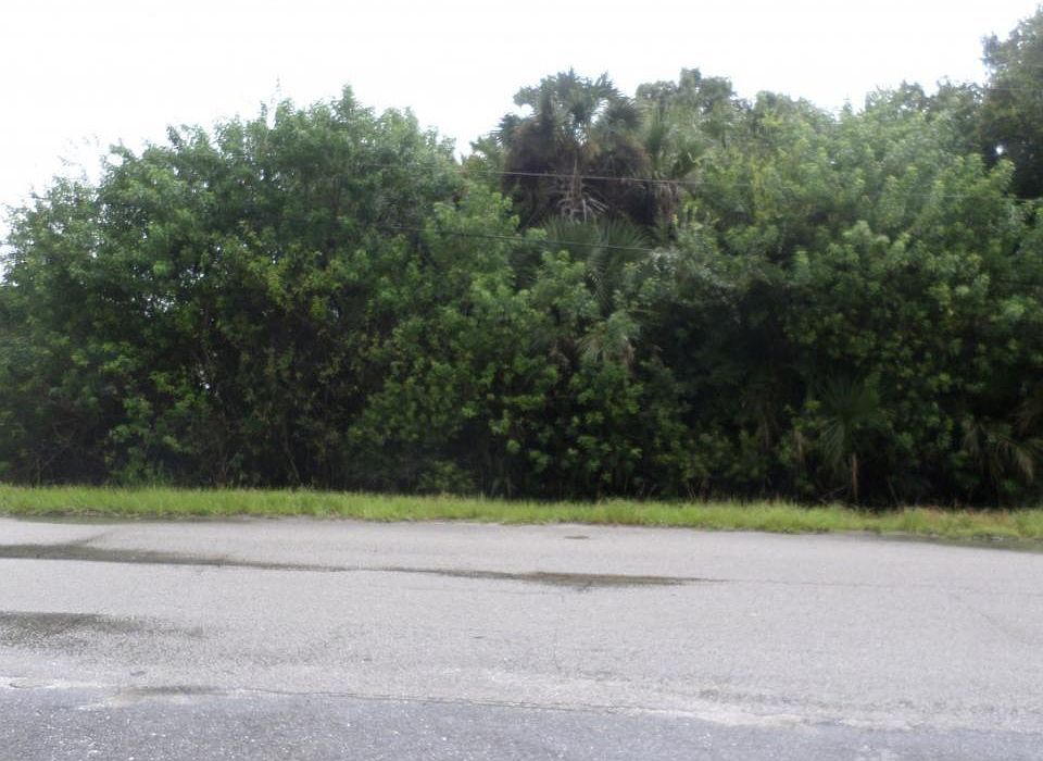 2nd image of 2933 NW 35th Dr