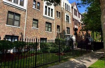 4th image of 5210 S Woodlawn Ave APT 208