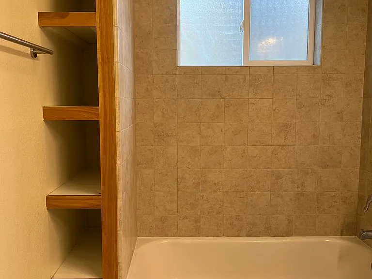 1819 G St — Photo 11