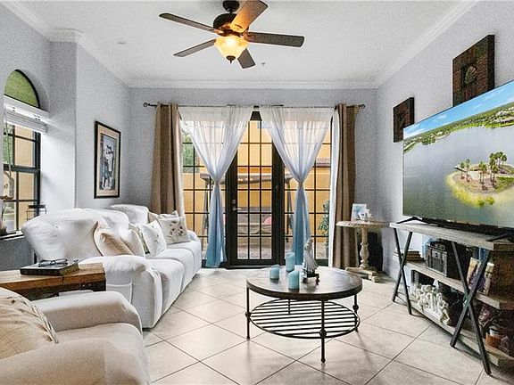 3rd image of 9080 Chula Vista ST #10401