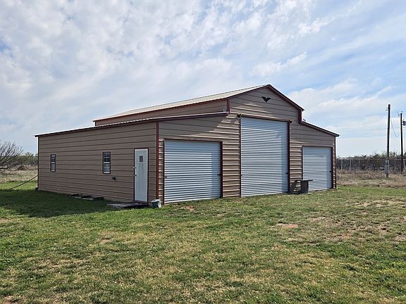 5th image of 8684 Holmes Ln