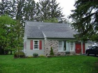 2 Old Orchard Rd, Utica, NY 13501