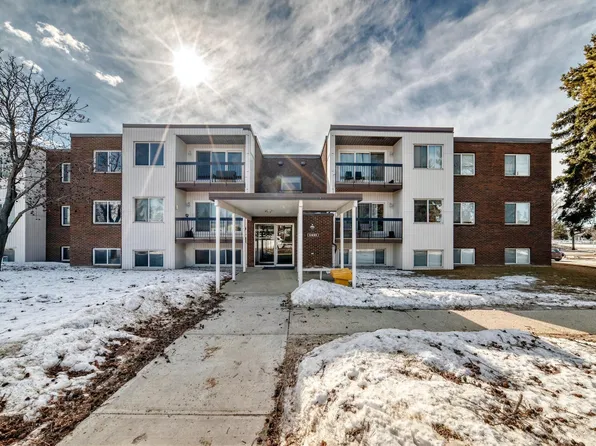 11455 41st Ave NW #104, Edmonton, AB T6J 0T9