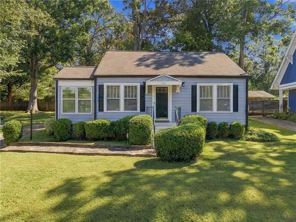 425 Leonardo Ave, Atlanta, GA 30307