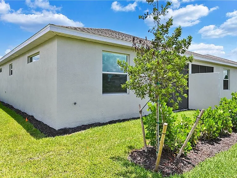 20545 Hazelnut Ct S — Photo 27