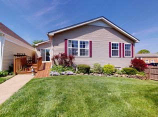 37 Garden Dr, Montgomery, IL