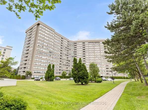 475 The West Mall #406, Toronto, ON M9C 4Z3