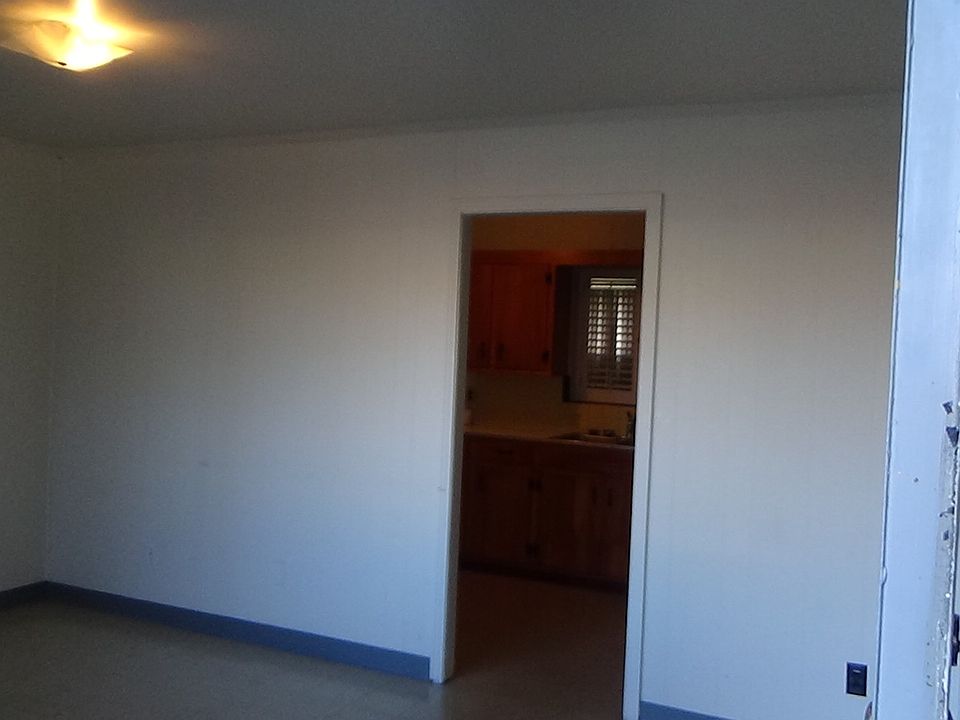 going into living room 10' x 15'