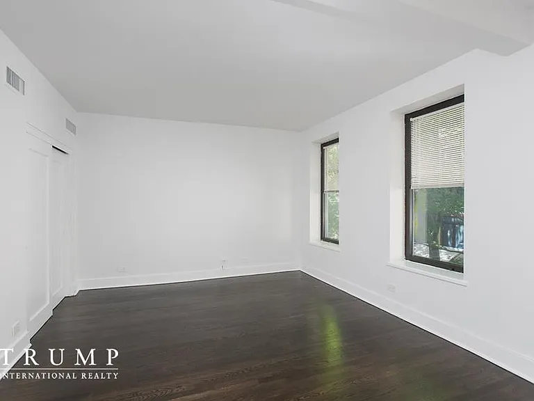 165 E 61st St #3C — Photo 9
