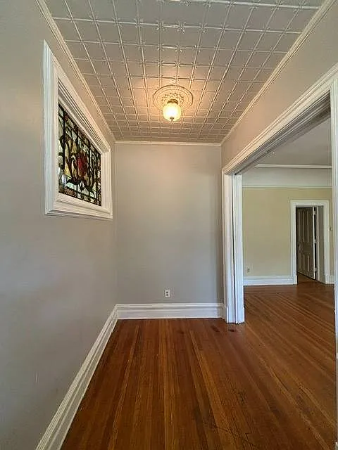 2 bed, 1.0 bath, $1,250 — Photo 3