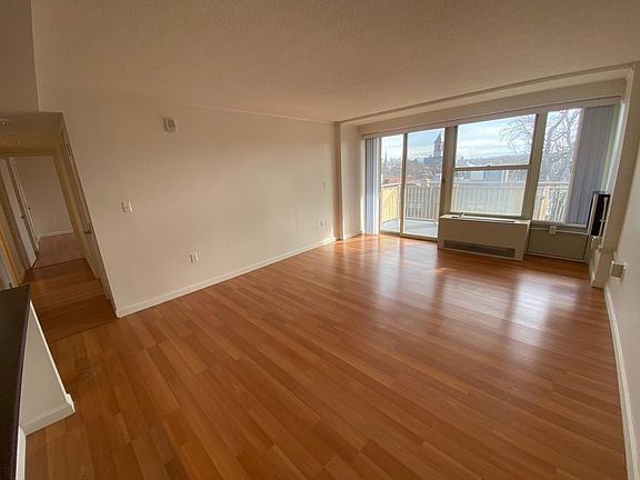 4th image of 295A Harvard St #10004