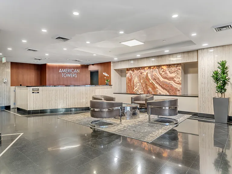 44 W Broadway #704 — Photo 30