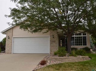 7408 W Leah St, Sioux Falls, SD 57106