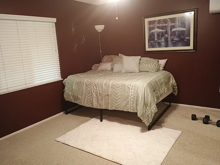 4536 Uzzle Way — Photo 3
