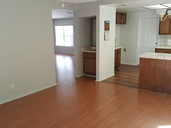 4th image of 43747 Mona St