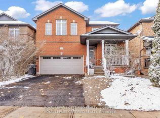 17 Chestermere Cres, Brampton, ON L7A2E8