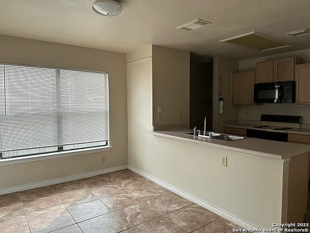 5022 River Kenton — Photo 7