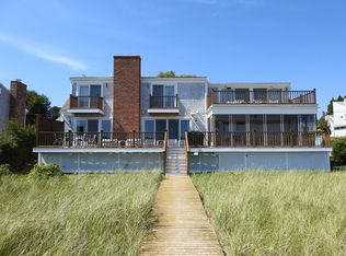 42 Bay Shore Rd, Hyannis, MA 02601