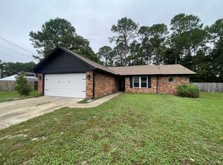 8808 Cagle Dr, Navarre, FL 32566