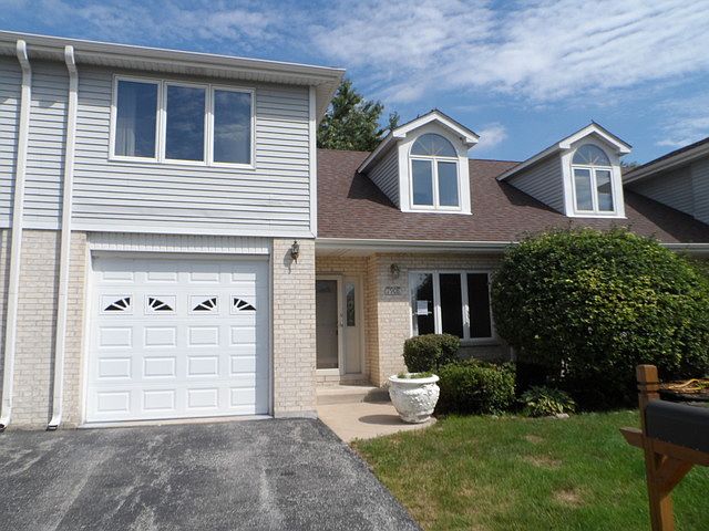 1st image of 7908 W 108th St #7908