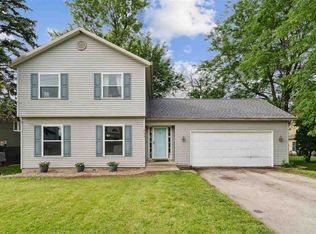 357 Boyson Rd NE, Cedar Rapids, IA 52402