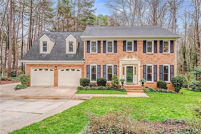 1st image of 113 Pineridge Dr