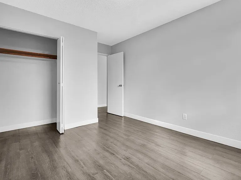 7465 13th Ave — Photo 12