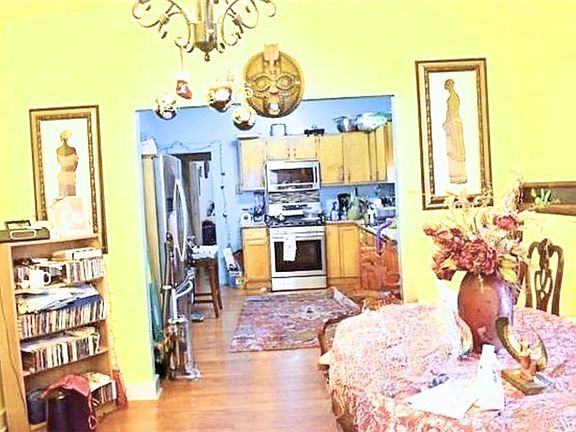 4th image of 1526-1528 Governor Nicholls St