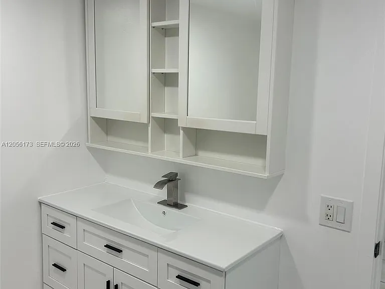 10000 NW 80th Ct #2456 — Photo 22