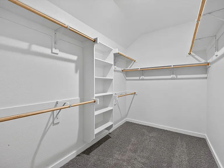 709 Summerberry Dr — Photo 10