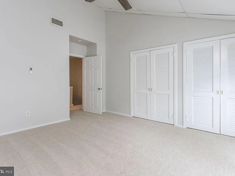 7 Belaire Way — Photo 23