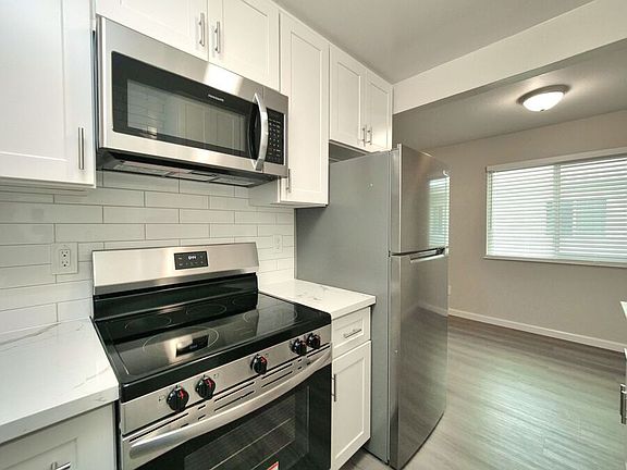 2nd image of 170 Stoakes Ave APT 7