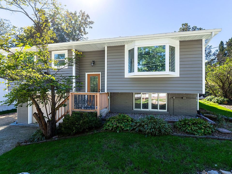 1st image of 204 Chestnut St