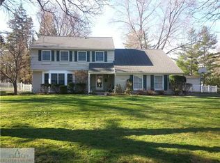 1895 Penobscot Dr, Okemos, MI