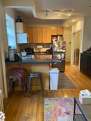 Rented by Chartwell Manhattan Realty | media 4