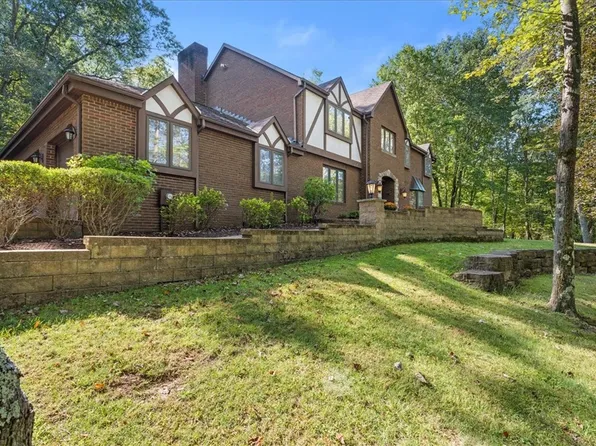 870 Spang Rd, Baden, PA 15005