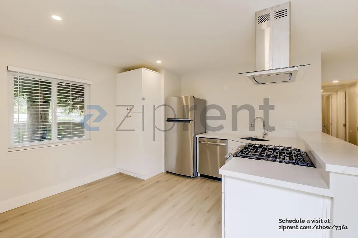 2 bed, 800 sqft, $3,950 — Photo 4