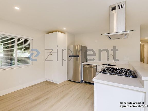 4th image of 1815 San Andres St #D