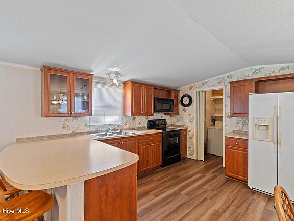 5th image of 8920 Shady Forest Drive SW