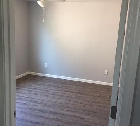 3rd image of 3106 Tulare Ave