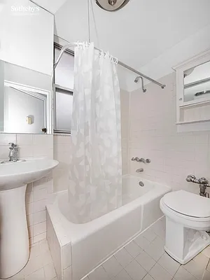 Sold by Sotheby's International Realty | media 9