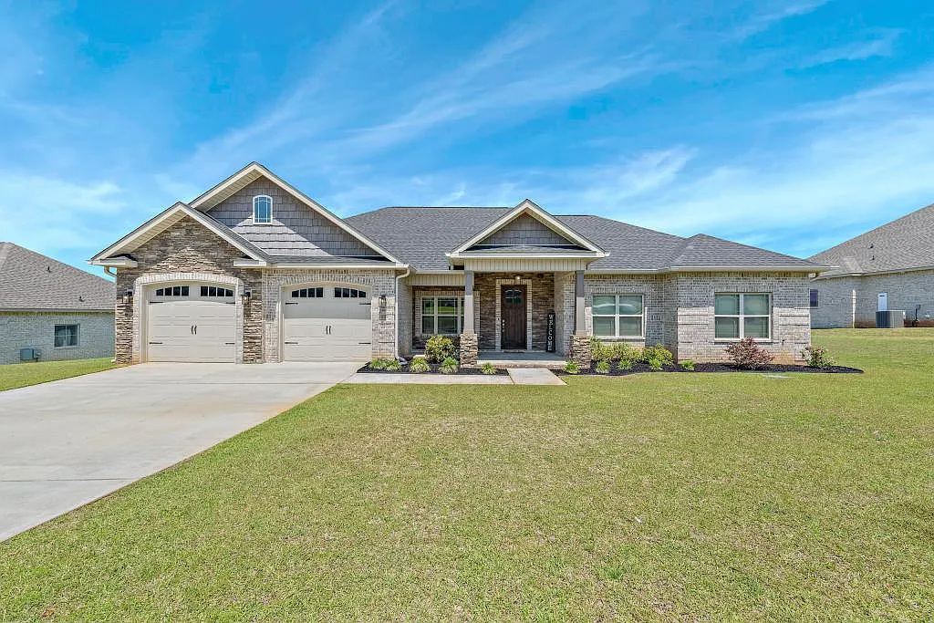 Building Photo - 110 Crest Hill Dr
