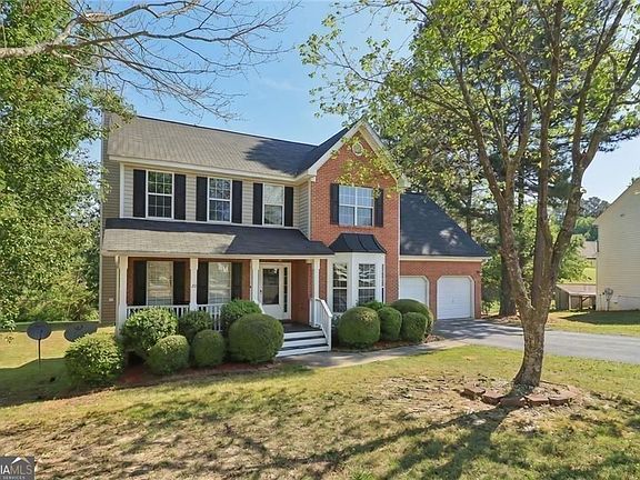 2nd image of 3382 Summit Glen Dr