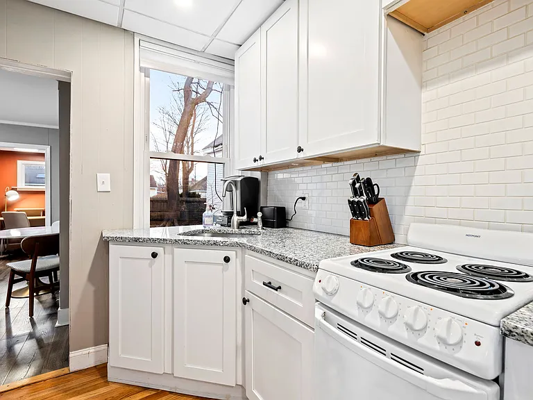 31 W Pleasant Ave #6 — Photo 19